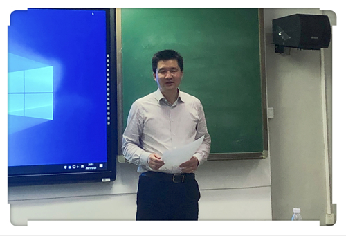 92494af2e9ae4f8f8c5c7a7236c52955.jpg 于亮.jpg
